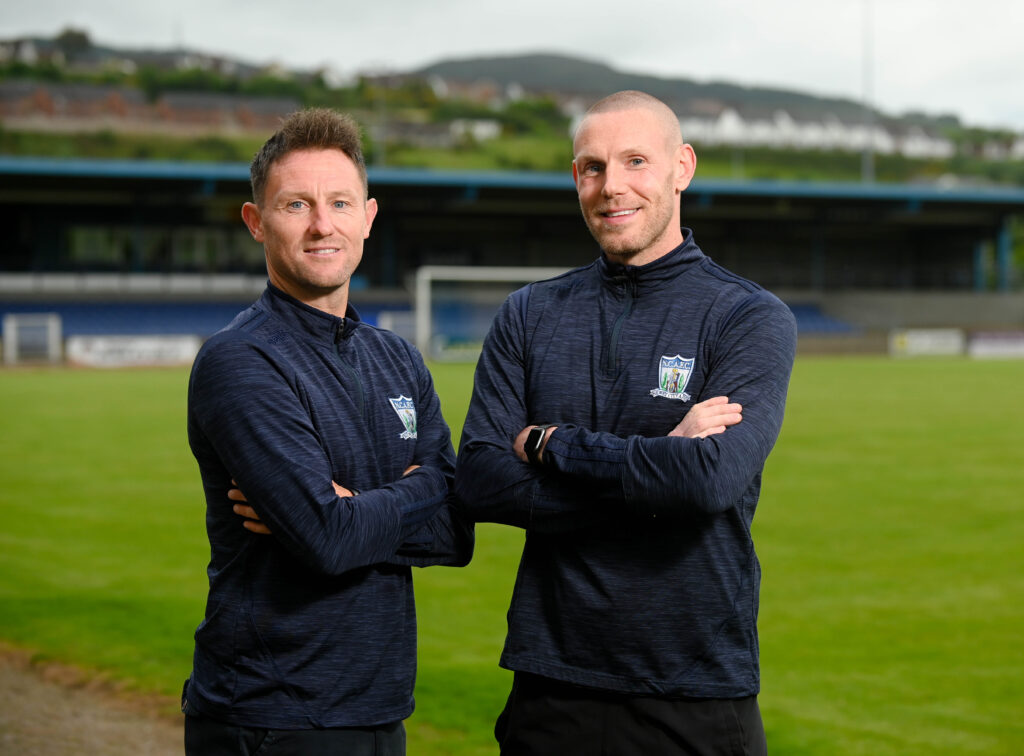 Assistant Manager Ryan Moffatt with New Signing Scott McCullough - Brendan Monaghan Photographer