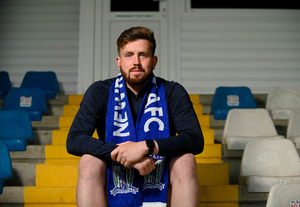 New Signing Jason Craughwell joins