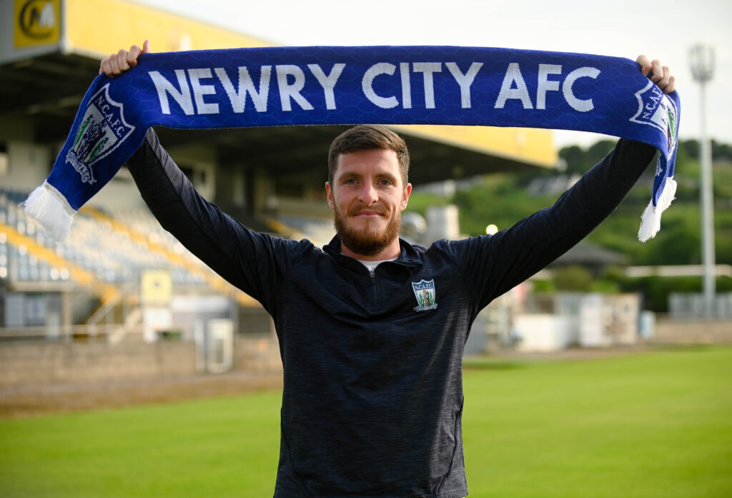 New Signing Lee Newell - Brendan Monaghan Photography