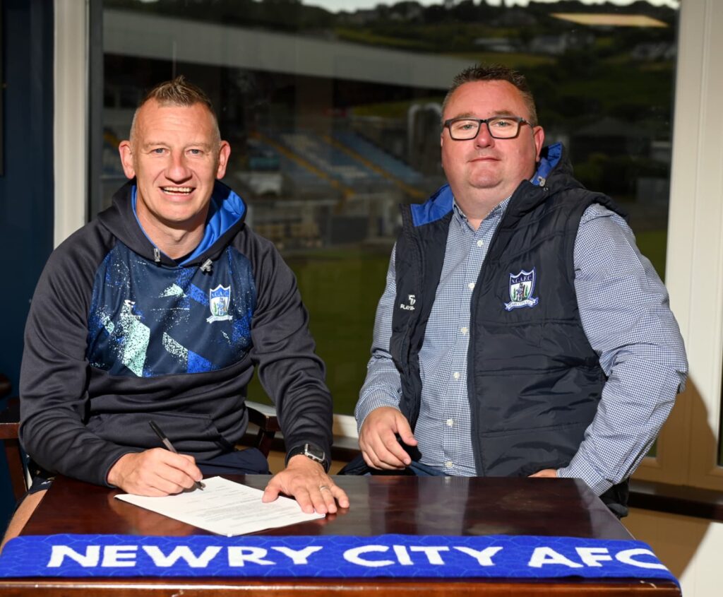 First team manager Stuart King with Chairman Gary Wilson
