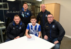 Dylan McKevitt signs Pro contract
